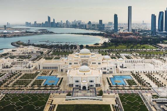 Abu Dhabi Corona FAQ: Aktuelles zu Einreise, Maskenpflicht und Green Pass