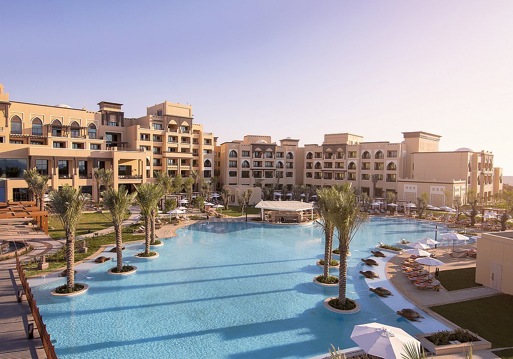 Saadiyat Rotana Resort & Villas Hauptpool