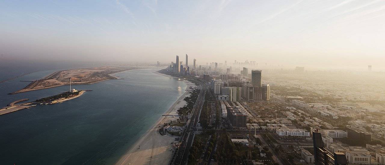 Blic kauf Abu Dhabi und die Corniche