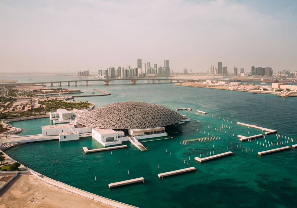 Louvre Abu Dhabi auf Saadiyat Island