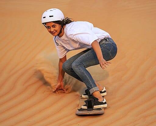 Sandboarding Abu Dhabi