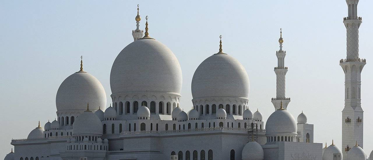 Blick auf Moschee AUH