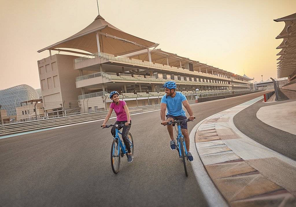 Yas Marina Circuit Fahrrad fahren