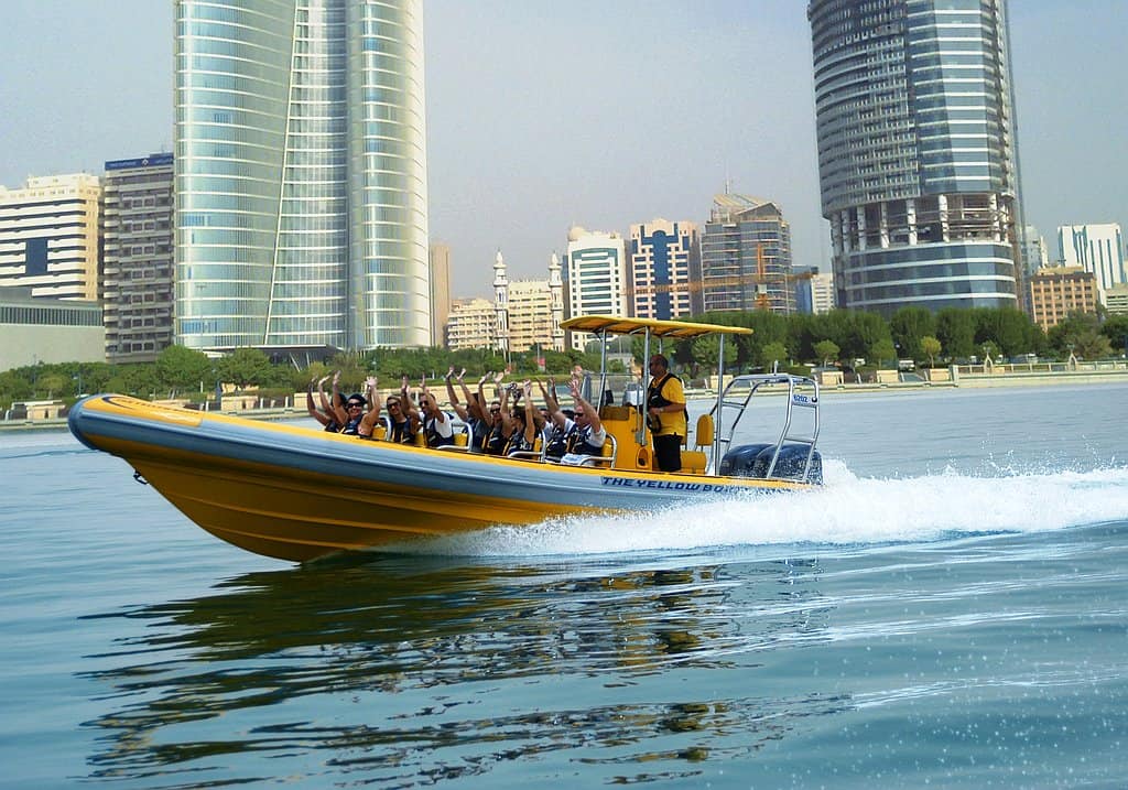 yellow boat tour abu dhabi